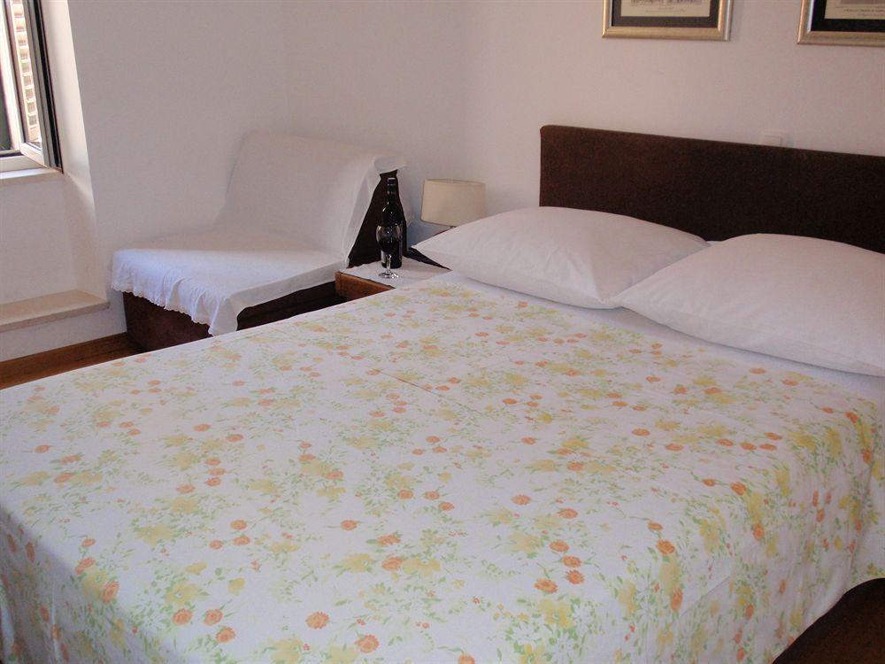 Malena Palace Experience Spalato Esterno foto